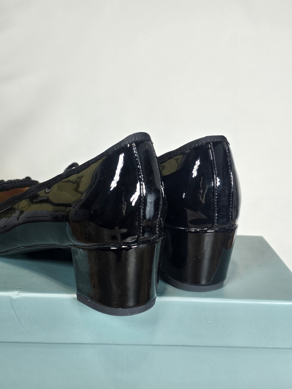 C. Paravano Bow knotted Ballet Block Heels Lacy Size 8 - Picture 9 of 16